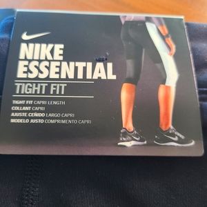 Nike Essential Capri